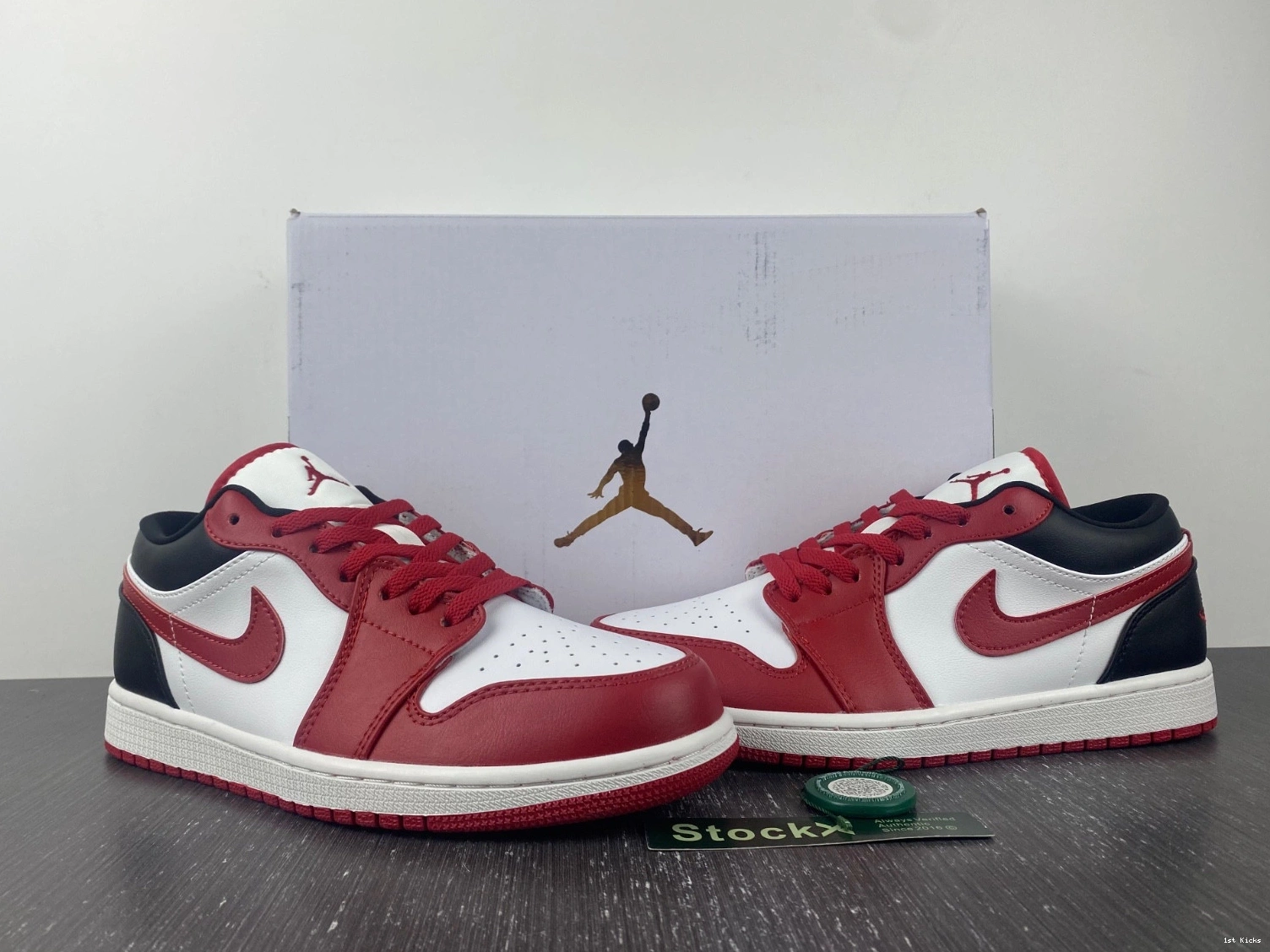 DC0774-160 Black Low 1 (Women's) - Reverse Jordan Toe 0125